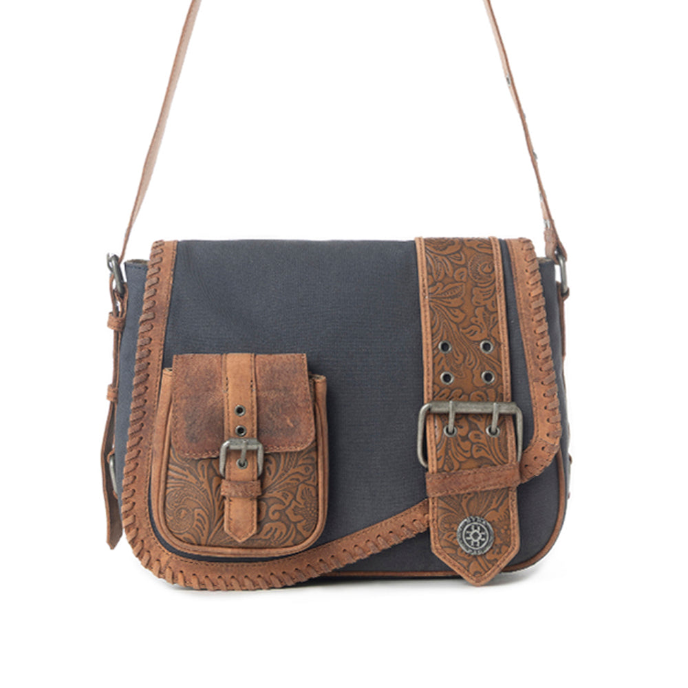 Maiden Myra Outlaw's Travel Leather Shoulder Bag in Copper Tan
